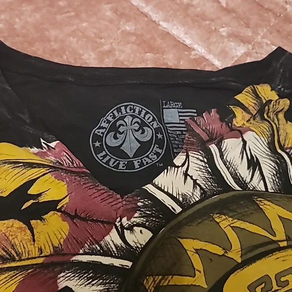 Affliction Men's Large Black V Neck Shirt - Picture 3 of 7